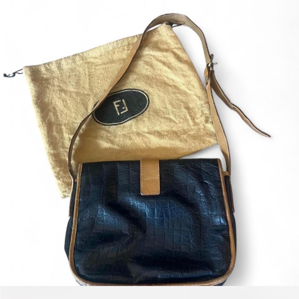 Vintage authentic Fendi blue and Tan baguette Bag circa 1980’s in good - Picture 3 of 10